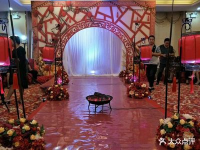 欧尚婚典礼仪服务中心 一站式婚庆礼仪服务的专业典范