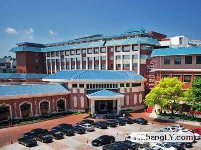 桃花映喜宴 岭上谱华章——宜昌桃花岭饭店如何以一站式服务领跑高端婚庆市场